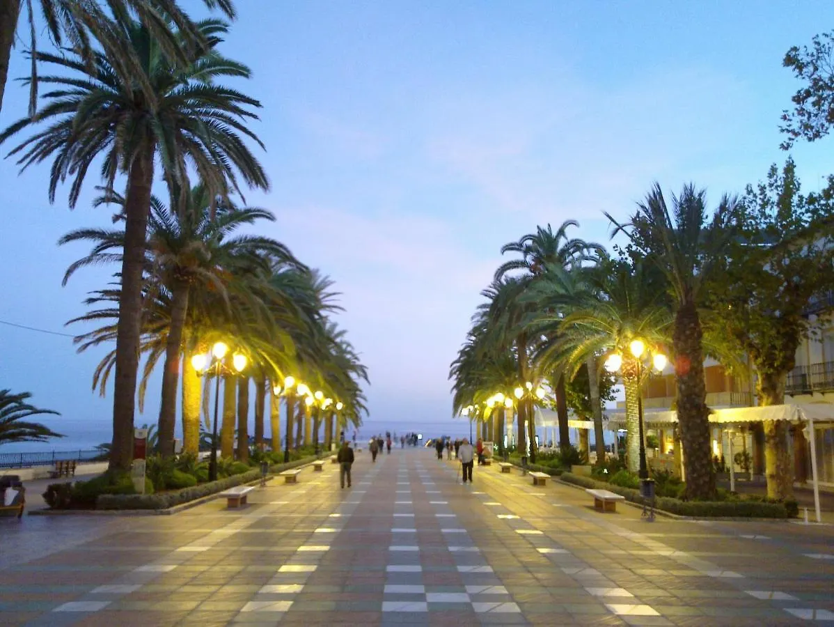 R637 Los Jarales Apartment Nerja