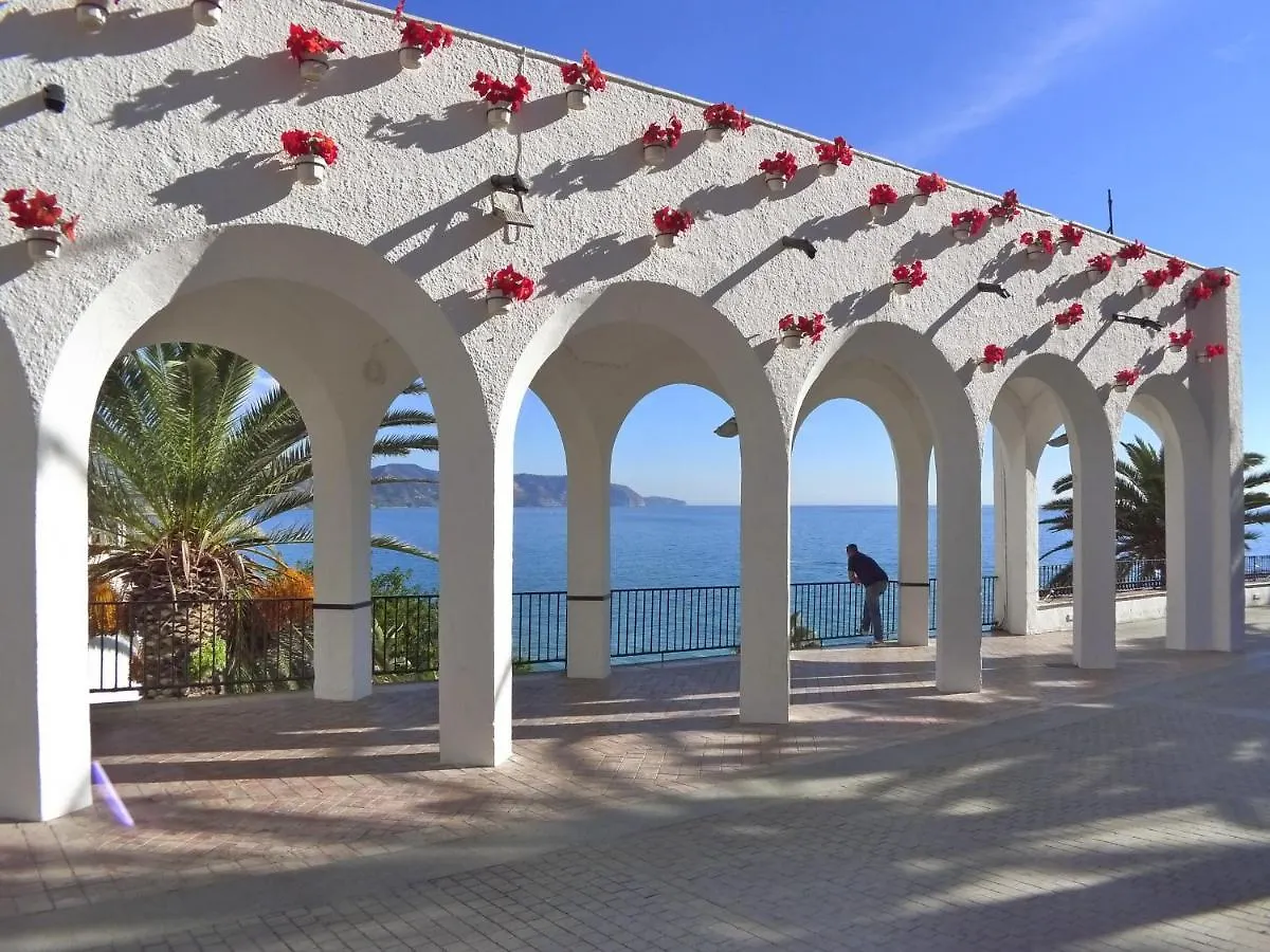 R637 Los Jarales Apartment Nerja 0*,